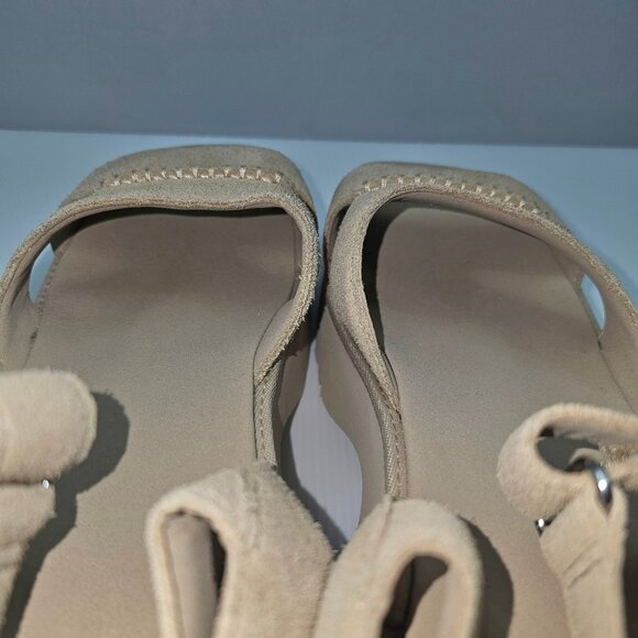 NEW UGG New Heights Sandal Womens 12 Tan Suede Platform Chunky Wedge Ankle Strap - Picture 11 of 14